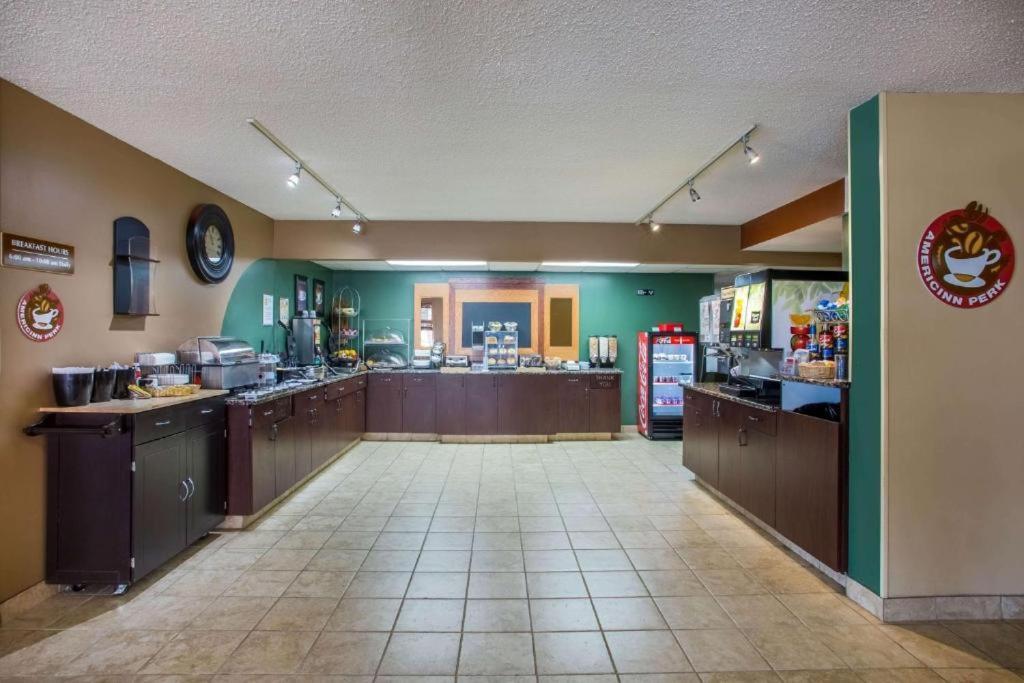 Riverfront Hotel インターナショナルフォールズ エクステリア 写真