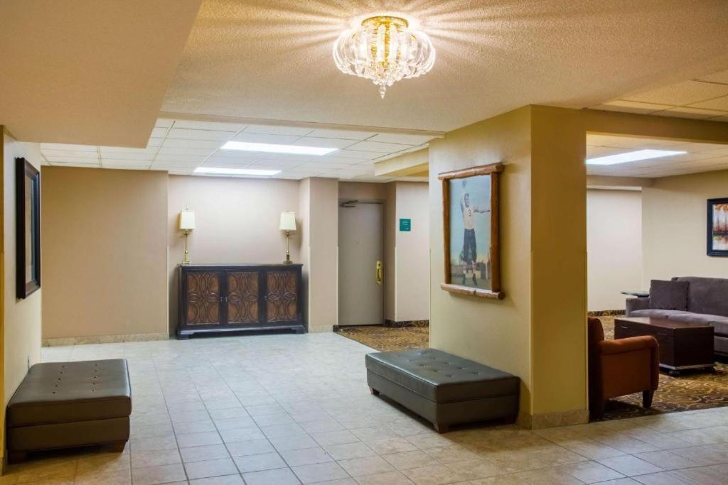 Riverfront Hotel インターナショナルフォールズ エクステリア 写真